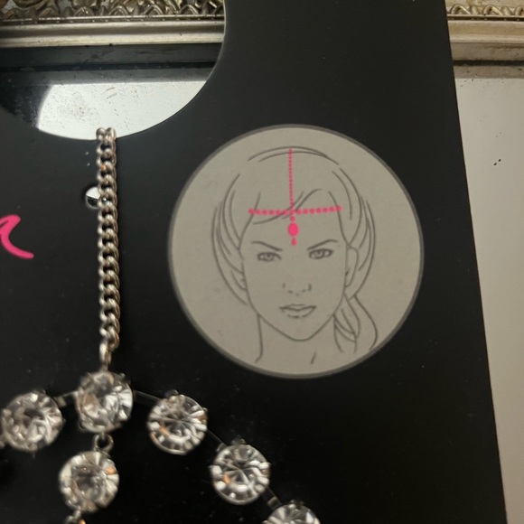 Tiara 👑 - Picture 6 of 7